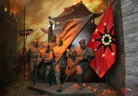 
        外蒙古曾是清朝领土，清朝刚灭亡时，外蒙古在干什么？