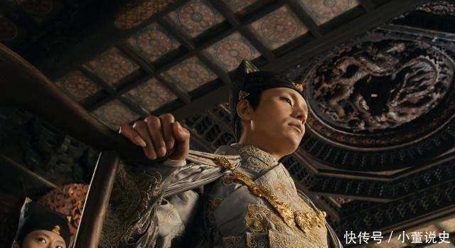 
        大明朝史：明朝真的就是太监祸国吗？对比一下清朝和明朝就知道了