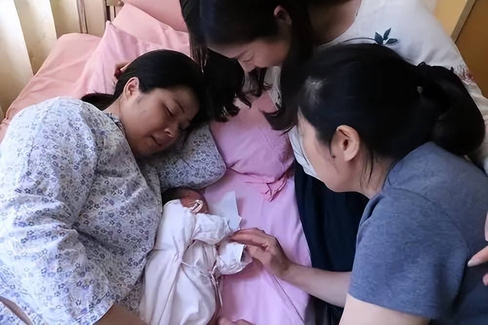 有经验的人,能够一眼看得出来女人有没有生过孩子