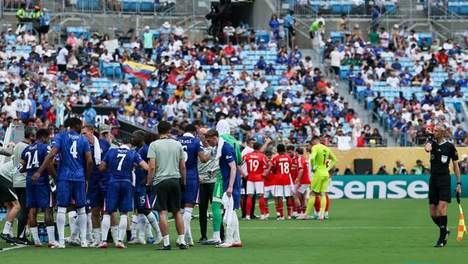 疯狂4-1！神剧本！休息2小时加时赛轰3球！球迷：正义会迟到