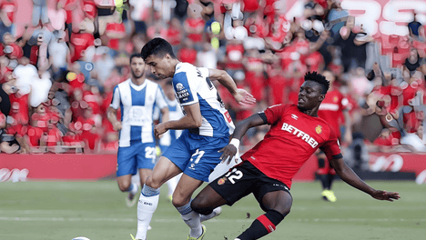 痞幼 悬崖便利店买水