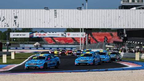 中国赛车+中国车手再夺世界冠军！吉利星瑞TCR首战即夺冠