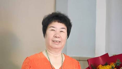 作家杨元花散文：站台上的听诊——由《背影》想到的家事