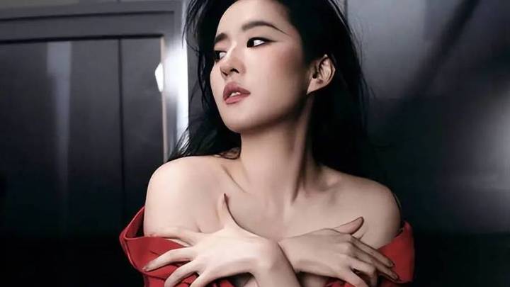 刘亦菲、张柏芝,你更喜欢谁?