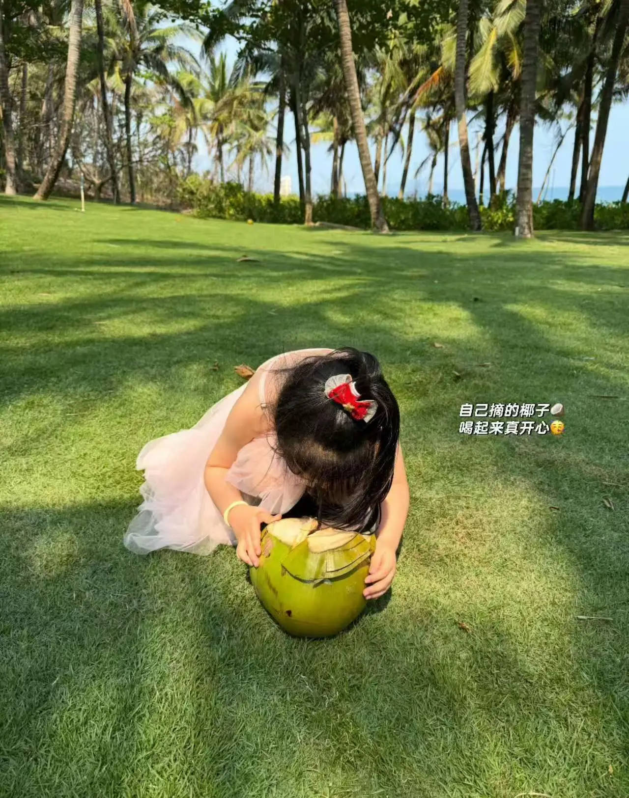 潘玮柏老婆晒和女儿合照 5岁千金模样灵动乖巧可爱