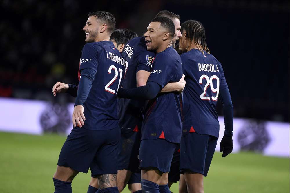 法超级杯-李刚仁闪击姆巴佩破门 巴黎2-0图卢兹夺冠