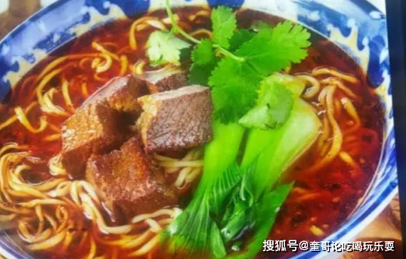 牛肉面一道深受人们喜爱的传统面食也是一种色香味俱佳的美食(图1)