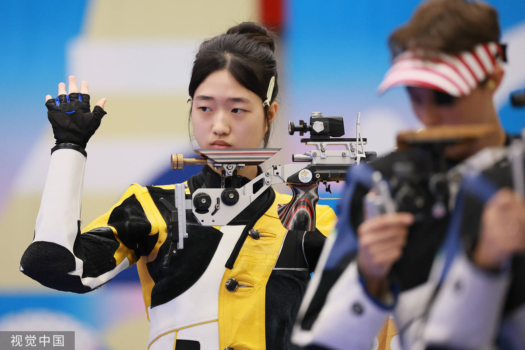 0.1环憾负！女子10米气步枪 黄雨婷摘银韩国选手平奥运纪录夺金