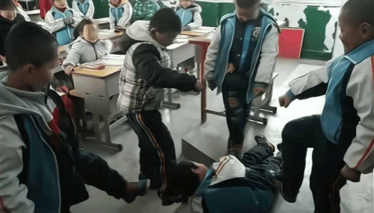 原创 2014年,男孩被打成植物人,智商不到2岁,7名同学获刑,现在咋样-把人打成植物人了怎么办