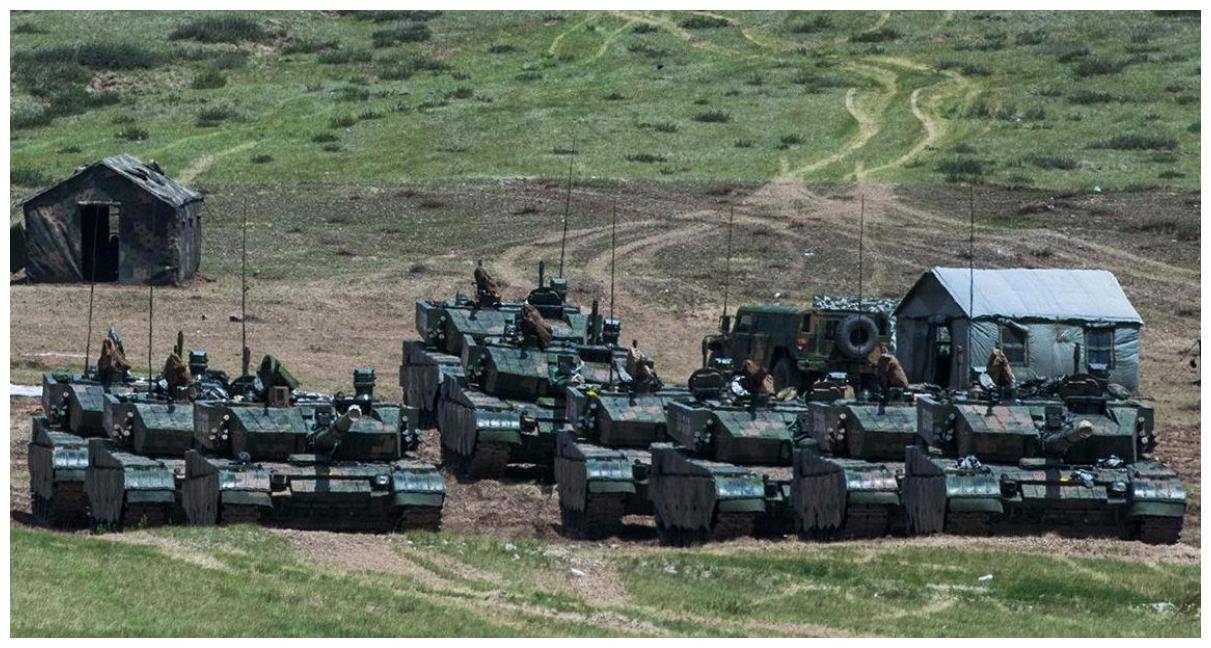 中国有13个集团军,每个集团军都有多少兵力?整编后规模更科学化