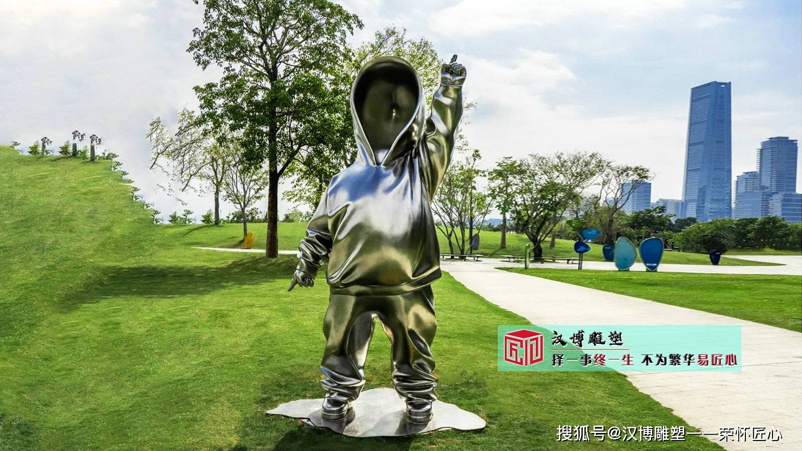 不锈钢人物雕塑：金属与艺术的不朽交响