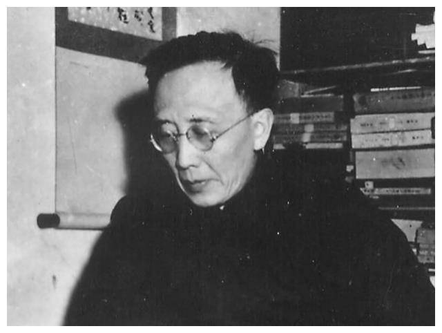 郭沫若文坛地位那么高，为何如今却严重被黑？他到底做了些什么？