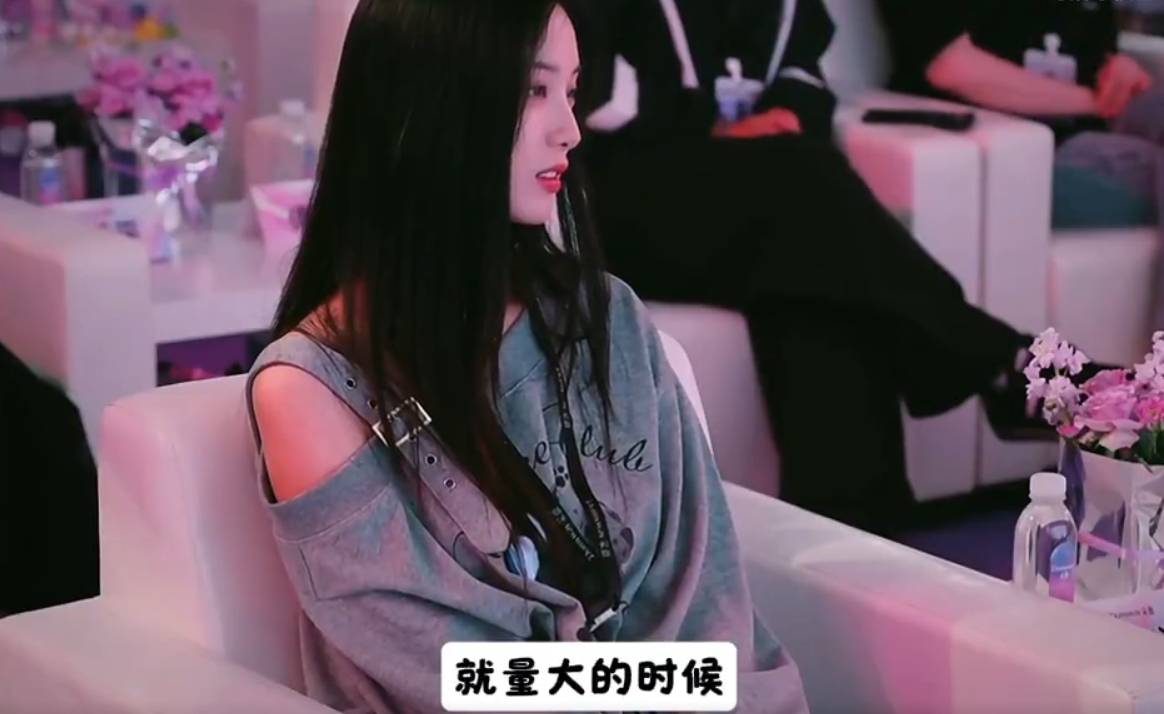 黄子韬谈徐艺洋的生理期：会亲手擦掉她流在地上的血