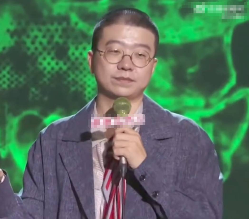 李诞昔日公开调侃柳岩言论惹争议！被骂到关闭评论区