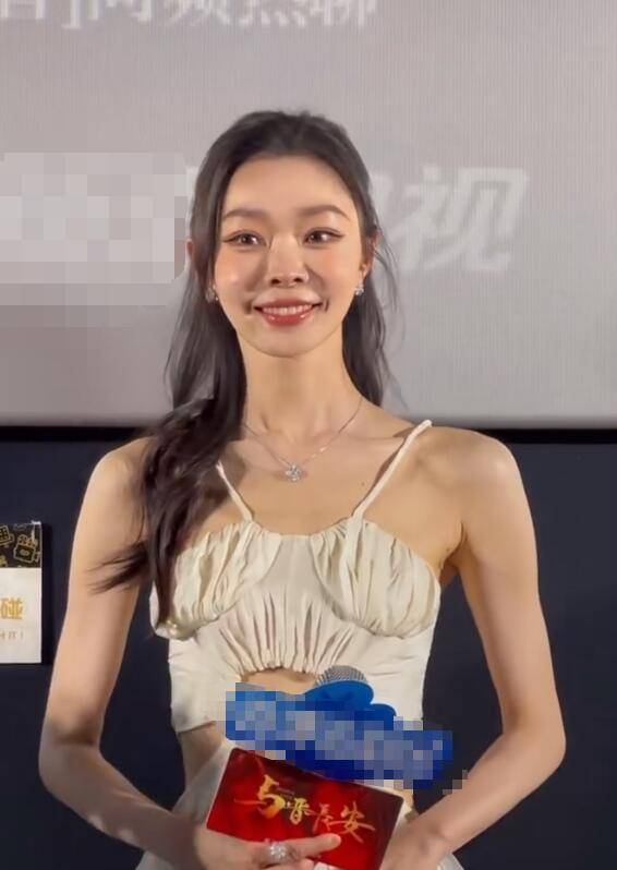 宋轶回应整容传闻：没有整容，只是换了个新的化妆老师