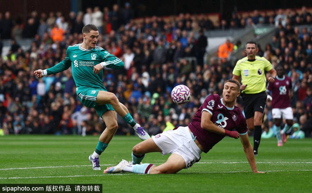 英超-维尔茨造红牌萨拉赫绝杀 利物浦1-0夺四连胜领跑