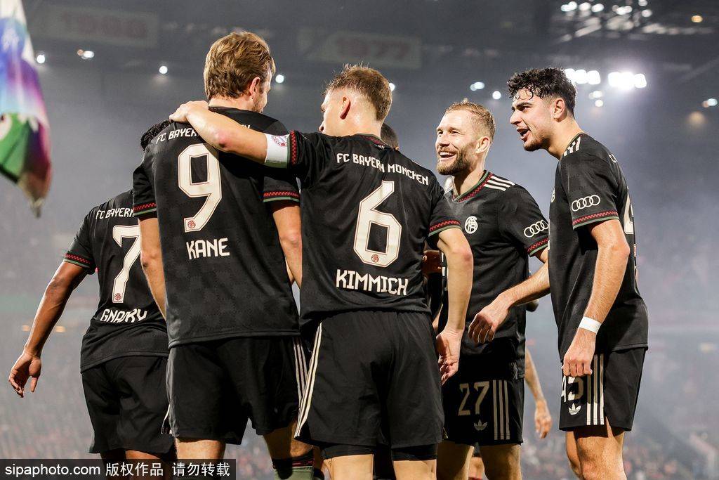 德国杯-凯恩双响迪亚斯传射 拜仁4-1晋级各赛事14连胜