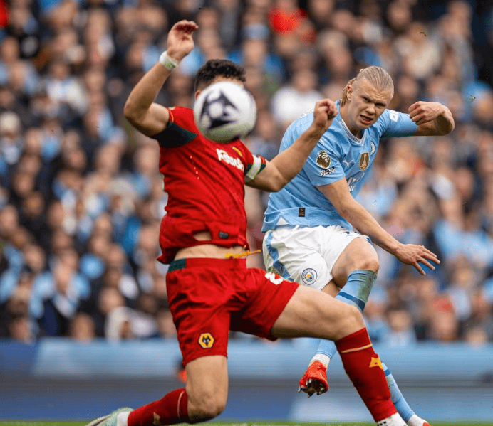 “英超联赛免费高清直播+实时赛程+积分预测