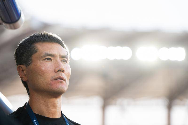 2030世界杯没戏?U22国足负越南 邵佳一现场观战面露难色