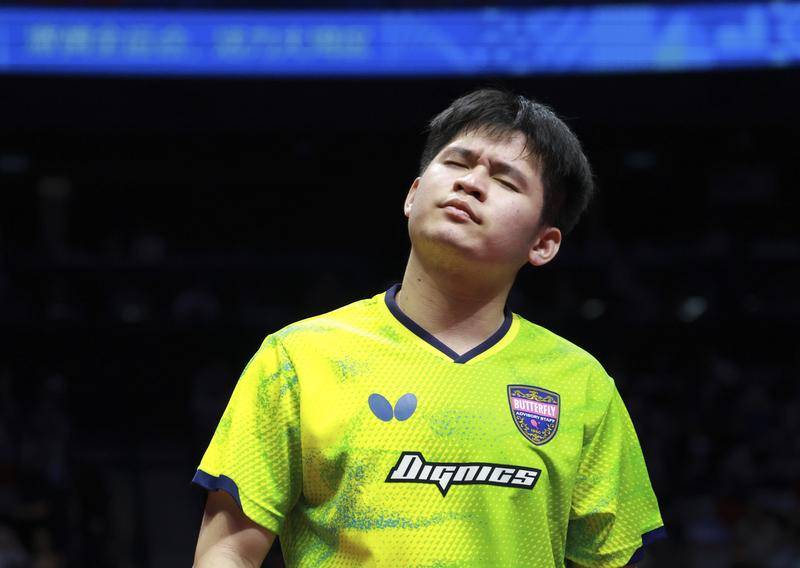 连克世界前二!成功卫冕!樊振东4-1林诗栋夺全运男单金牌