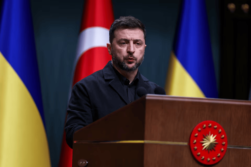 泽连斯基与德法英元首通话：确保美方和平计划考虑乌方底线