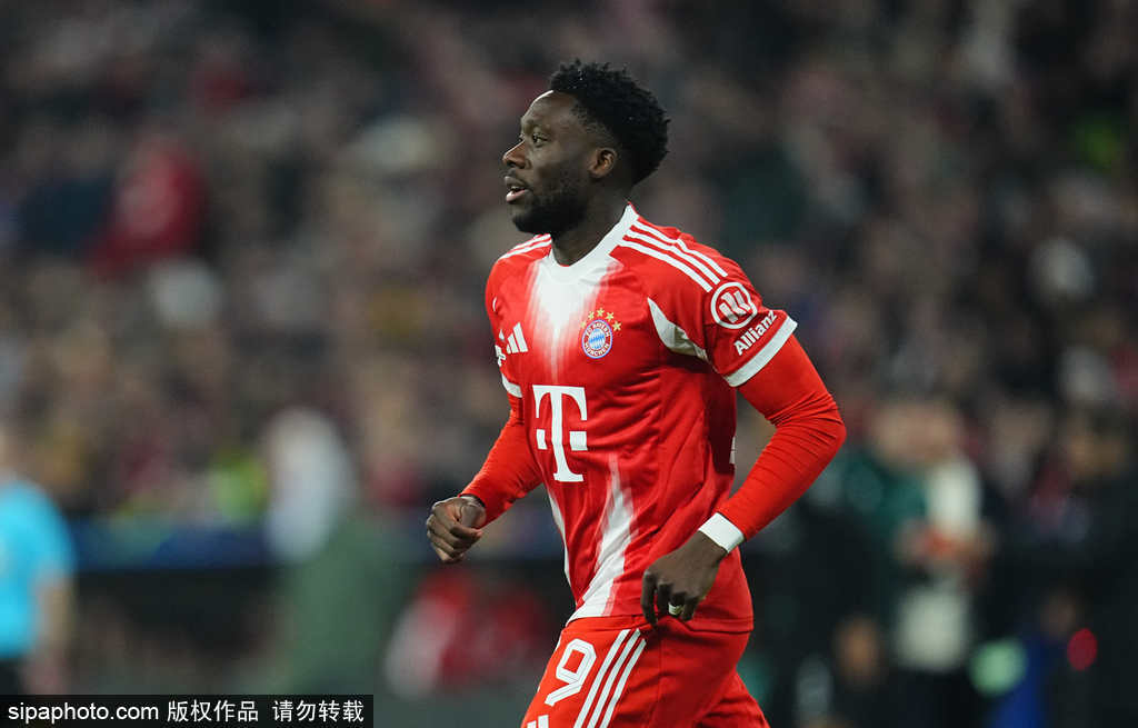 欧冠-17岁卡尔4场3球阿方索复出 拜仁3-1逆转葡体