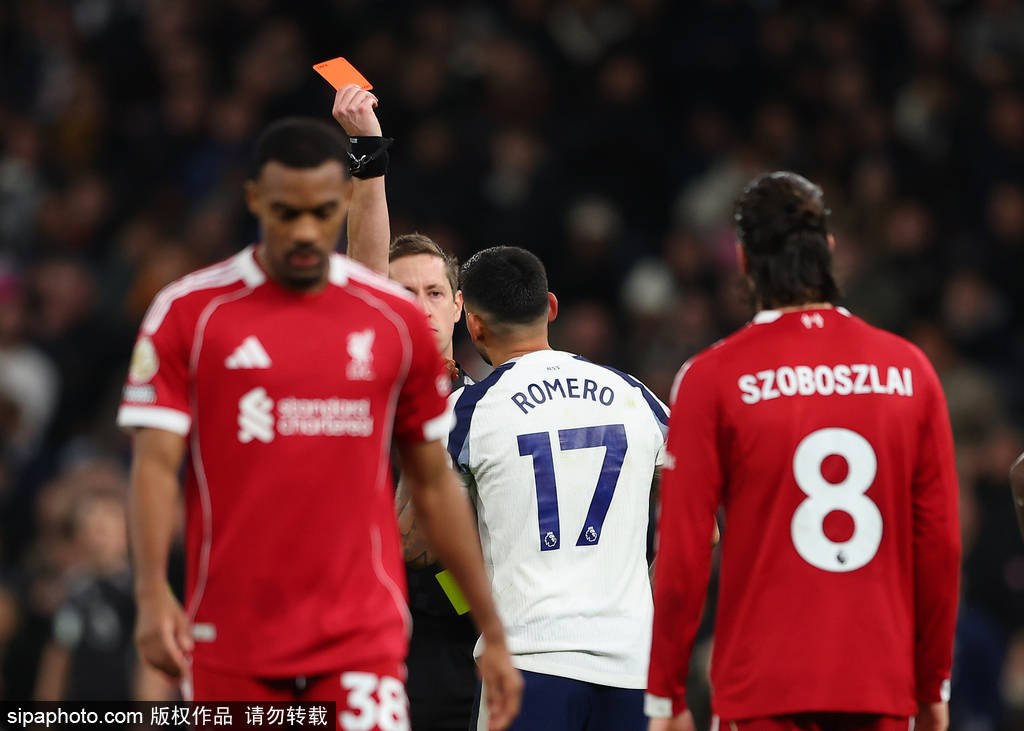 英超-维尔茨助攻伊萨克破门+伤退 利物浦2-1九人热刺