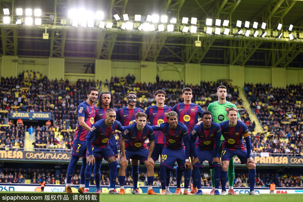 西甲-拉菲尼亚点射德容助亚马尔破门 巴萨2-0黄潜领跑