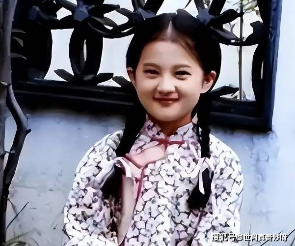 小婉君金铭45岁现状，个子太矮，事业受挫，单身未婚未孕