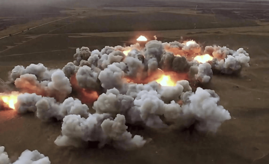 莫斯科遭大规模轰炸,70架民航飞机紧急改道,普京发飙撂下狠话