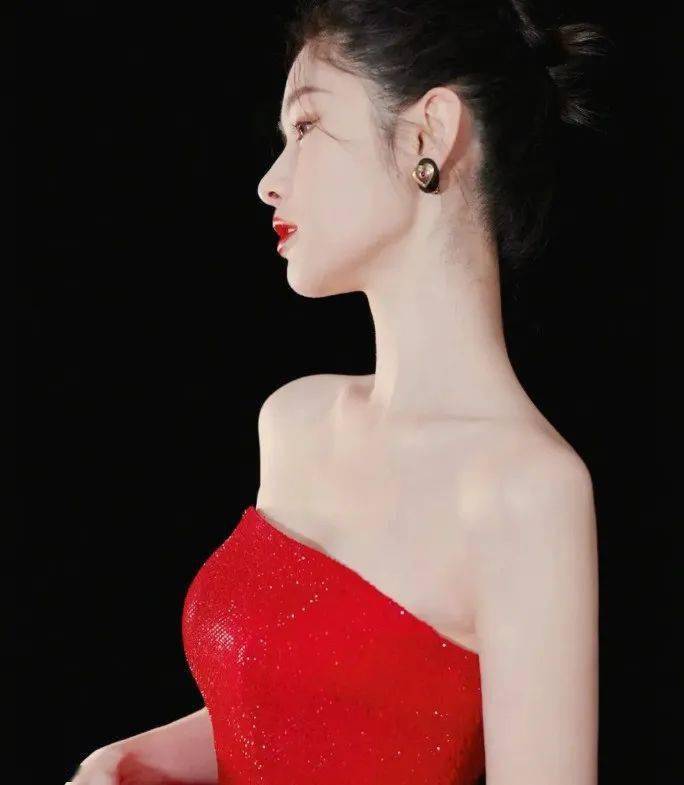 湖南卫视春晚惊现科目三舞蹈！被批审美太低，收视率瞬间暴跌不少