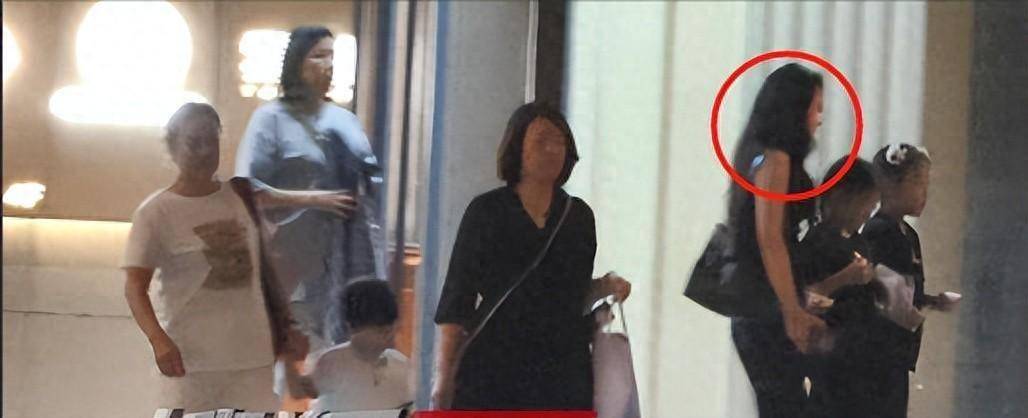 白敬亭被传正在北仑被抓办事室殷切辟谣与宋轶的热情动向遭质疑，真人吃鸡、标准炸裂？疑似香港演唱会不雅观作为大瓜-吃了三天瓜最终依然汪幼菲妈妈带货赢麻了-白敬亭被传正在北仑被抓办事室殷切辟谣与宋轶的热情动