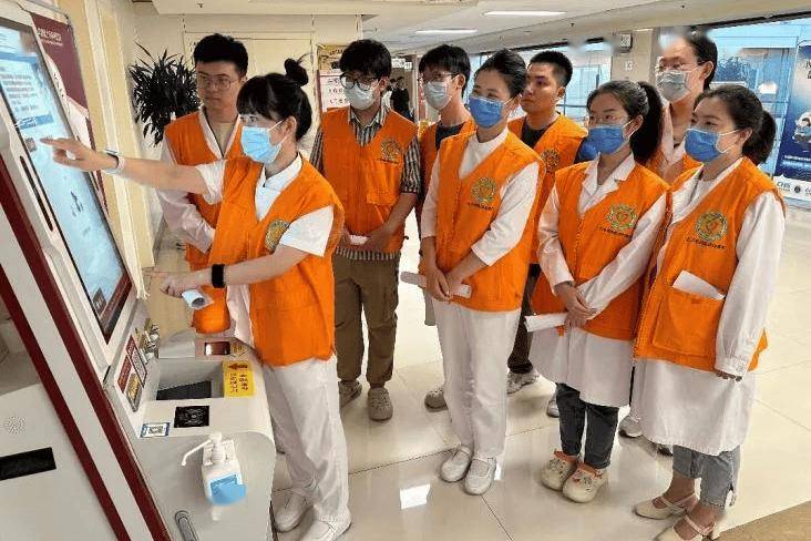 【朝医新闻】放射科推出“云胶片”服务提升患者医疗体验