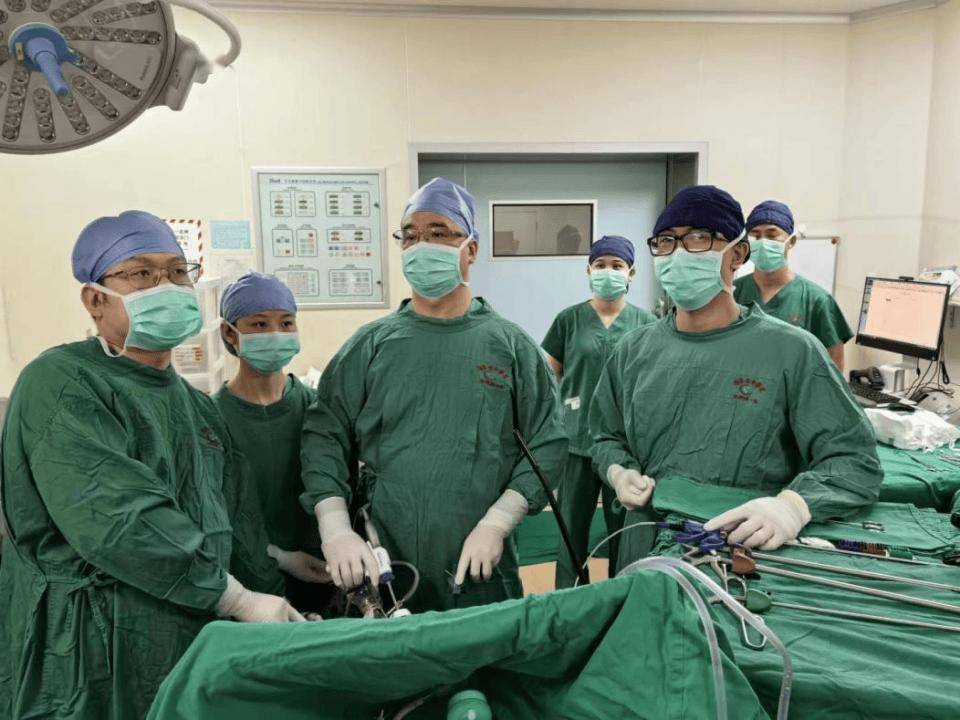 “广东省中医院肝胆胰手术直播间”首场直播超2万同行在线观看
