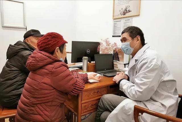 医生多次强调:气温下降,老年人晨练时一定留心,这 3 件事要警惕 医生多次强调:气温下降,老年人晨练时一定留心,这 3 件事要警惕