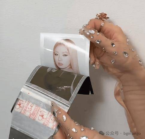 满屏的跟风“撕拉片”...某些男明星怎么好意思晒的啊？