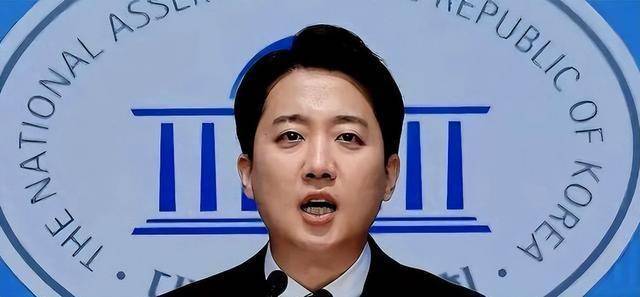 反转！李在明适配率暴跌，韩国迎来“抗华”热潮，惊现幕后操纵者