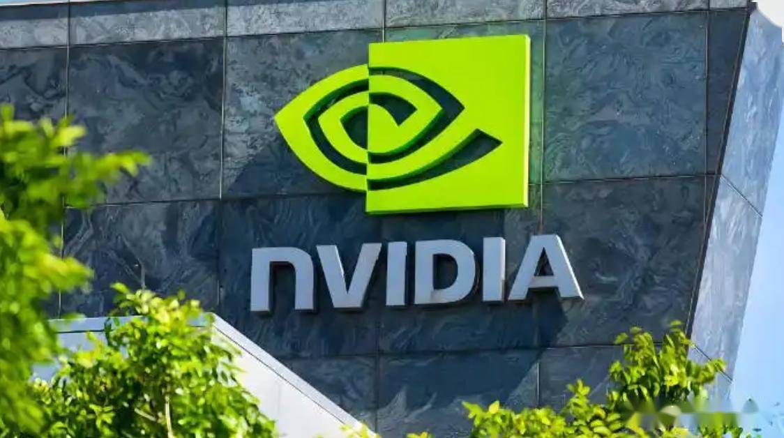 原创             黄仁勋把算力砍掉80%的H20芯片卖给中国，没想到被中国工程师成功破解，结果发现芯片竟暗藏追踪定位和远程关闭后门！