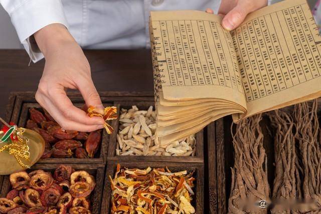 败毒散:专攻“气虚外感风寒湿”的经典解表方,这些要点需掌握