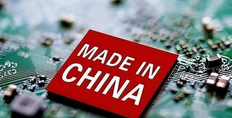 号外!荷兰当局在10月31日宣布将禁售DUV光刻机,荷兰这个举动被外界视作对东方大国发展的遏制,但其代价首先砸在了本国企业身上