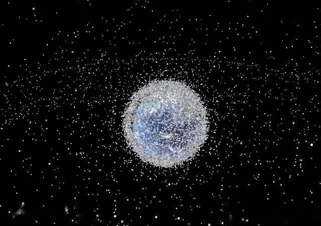 太空碎片威胁升级,神舟二十号飞船遭撞击,6名航天员能否长驻?