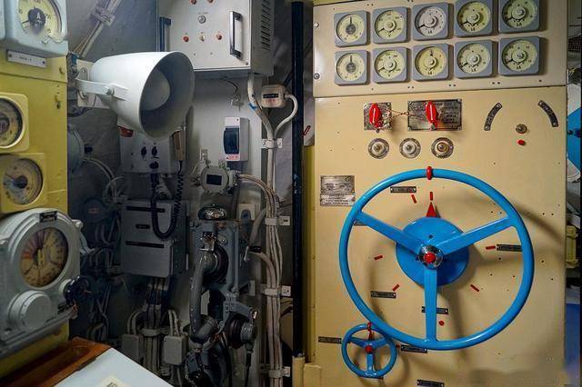 从战场到博物馆：641Б型潜艇“新西伯利亚共青团员”观光记