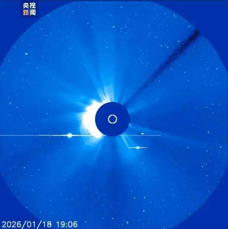 突然大爆发，今年首次出现X级大耀斑，网友：这就是我嗜睡的原因？