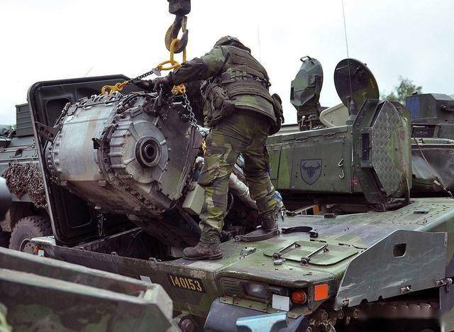 CV 9040C 全面升级：“重装上阵”的战场利器！