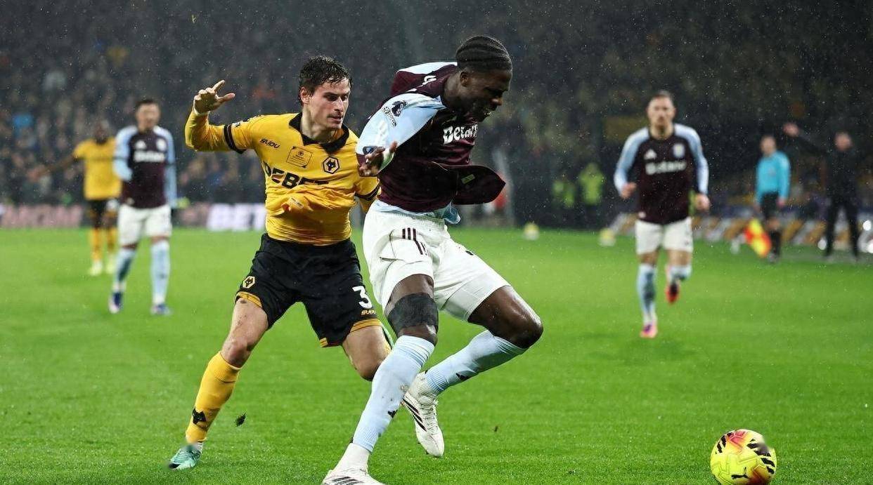 英超第3爆大冷0-2不敌倒数第一英超最新积分榜：阿森纳坐收渔利英格兰足球超级联赛