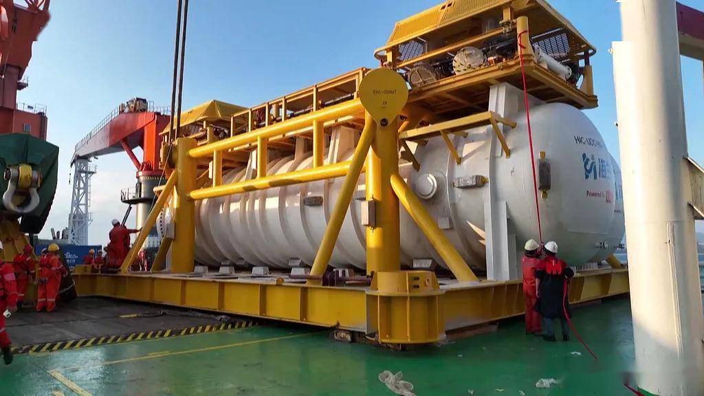 伊朗战争,加速了这个赛道