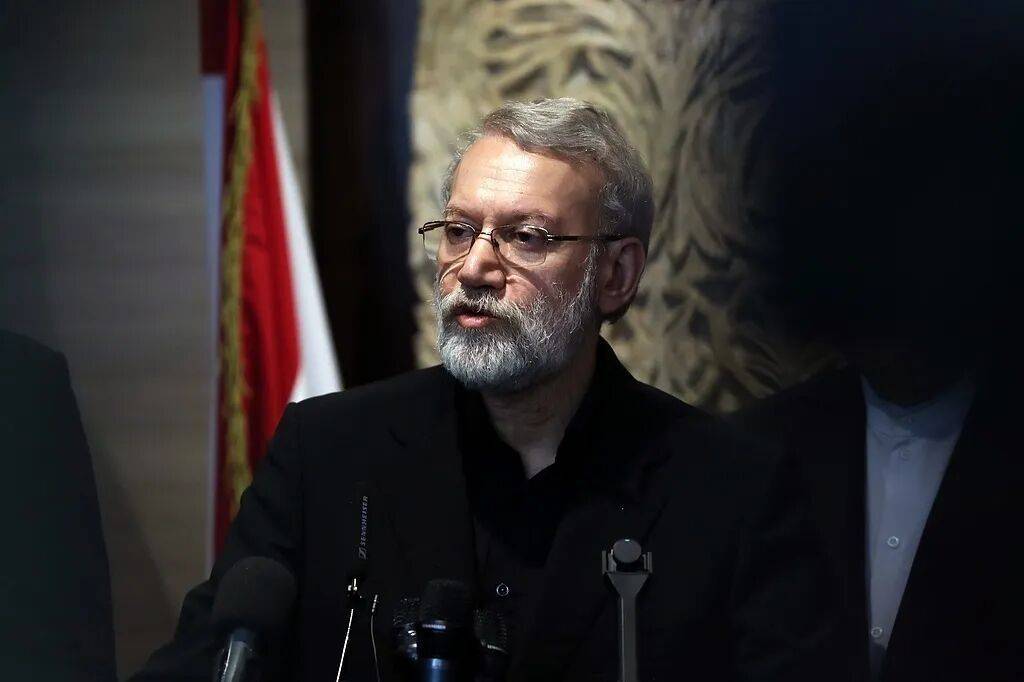 伊朗为拉里贾尼复仇