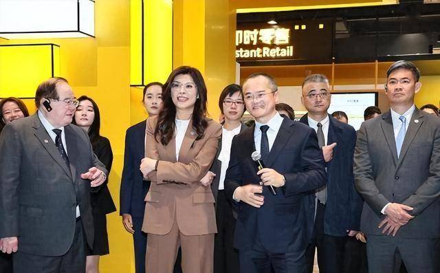 两岸谈完，郑丽文临走前发出邀请，大陆讲出一句话，定调两岸统一