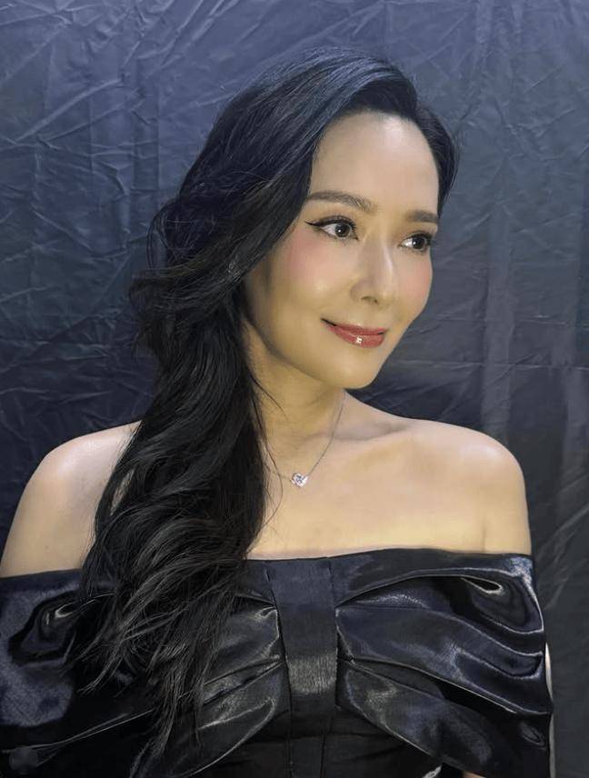 古天乐扶郭羡妮下楼梯惹CP粉不满！惨遭辱骂“绿茶小三”！本尊亲自反击