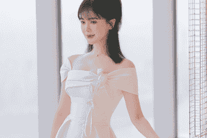 女子称山姆超市月饼吃出牙齿：客服称还在核实 